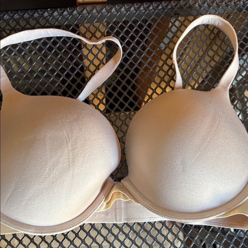 Spanx Underwire Bra Full Coverage Pillow Cup Sign… - image 5